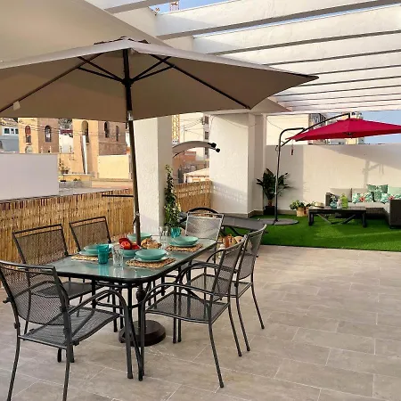 Apartamento La Terraza. Vistas Al Castillo A 1 Min. De La Playa Alicante